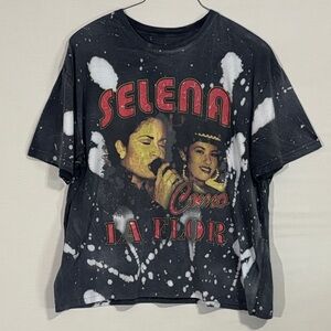Selena Quintanilla “Como La Flor” Bleach Splatter Graphic Tee Size XXL